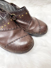 Load image into Gallery viewer, Indigo by Clark’s Brown Shoes (US10)
