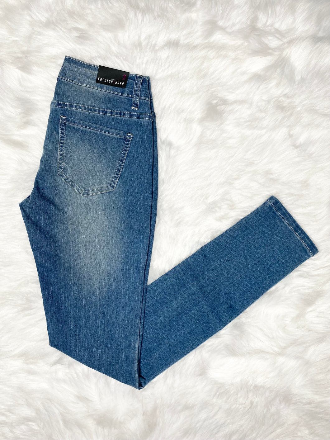Medium Wash Skinny Jeans (3)