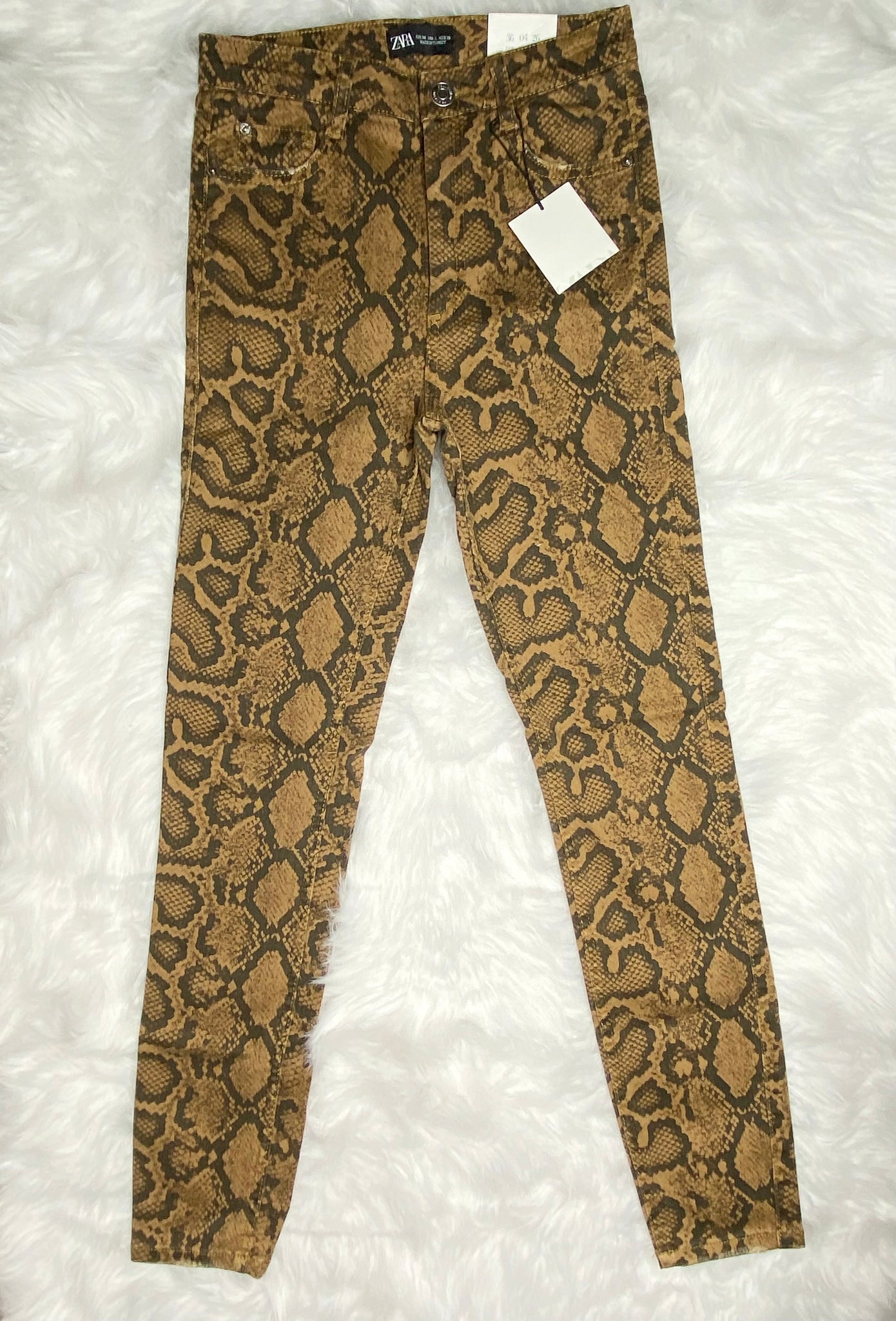 Zara Leopard Print Jeans (US4) – The HOT Exchange