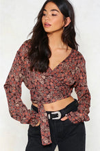 Load image into Gallery viewer, Floral V-Neck Top (US4)
