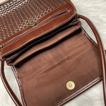 Load image into Gallery viewer, Vintage Brown Woven Leather Purse
