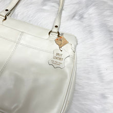 Load image into Gallery viewer, True Vintage White Split-leather Purse
