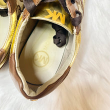 Load image into Gallery viewer, Michael Kors Monogram Sneaker (US10)
