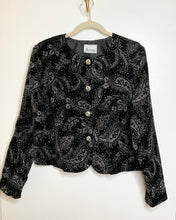 Load image into Gallery viewer, Vintage Silver &amp; Black Paisley Blazer (S/M)
