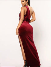 Load image into Gallery viewer, Burgundy Formal Gown (S)
