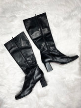Load image into Gallery viewer, Nine West Vintage Square Toe Boots w/ Heel (US11)
