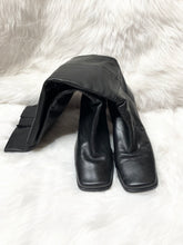 Load image into Gallery viewer, Nine West Vintage Square Toe Boots w/ Heel (US11)
