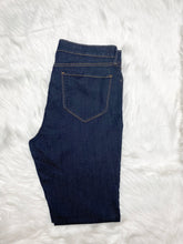 Load image into Gallery viewer, NYDJ Marilyn Straight Jeans (US16)
