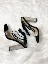 Load image into Gallery viewer, Diamanté Heels (US9)
