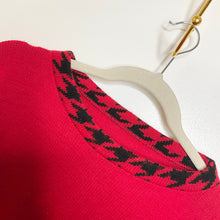 Load image into Gallery viewer, Vintage Red &amp; Black Houndstooth Sweater (S/M)
