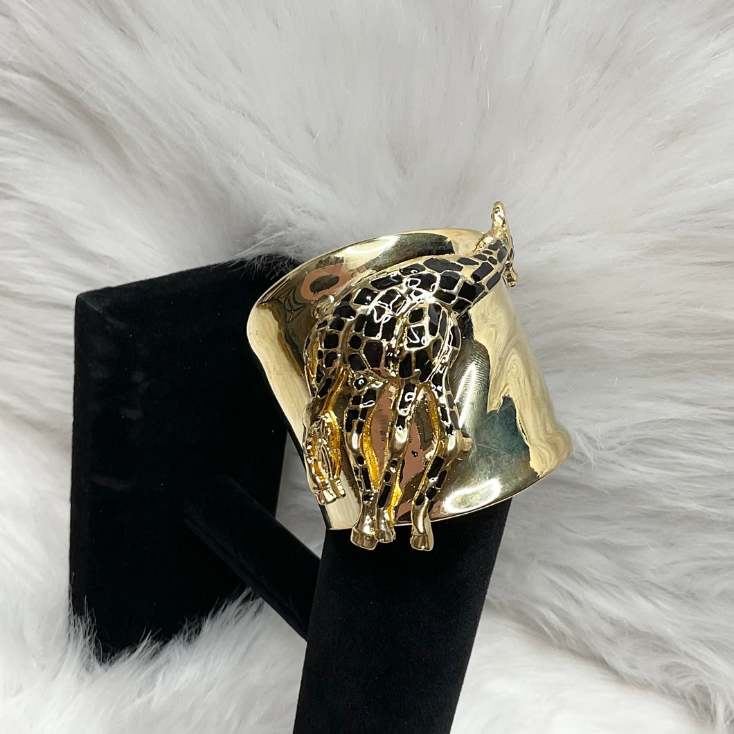 Traci Lynn “Boutique Bracelet” Cuff