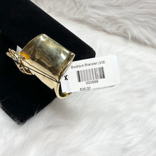 Load image into Gallery viewer, Traci Lynn “Boutique Bracelet” Cuff
