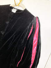 Load image into Gallery viewer, Laura Ashley Vintage Velvet Party Dress (US10)

