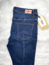 Load image into Gallery viewer, Blue Jeans - Ankle Length
