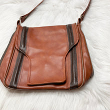 Load image into Gallery viewer, Brown Vintage Purse w/ Double Dark Brown Stripes
