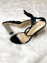 Load image into Gallery viewer, Diamanté Heels (US9)
