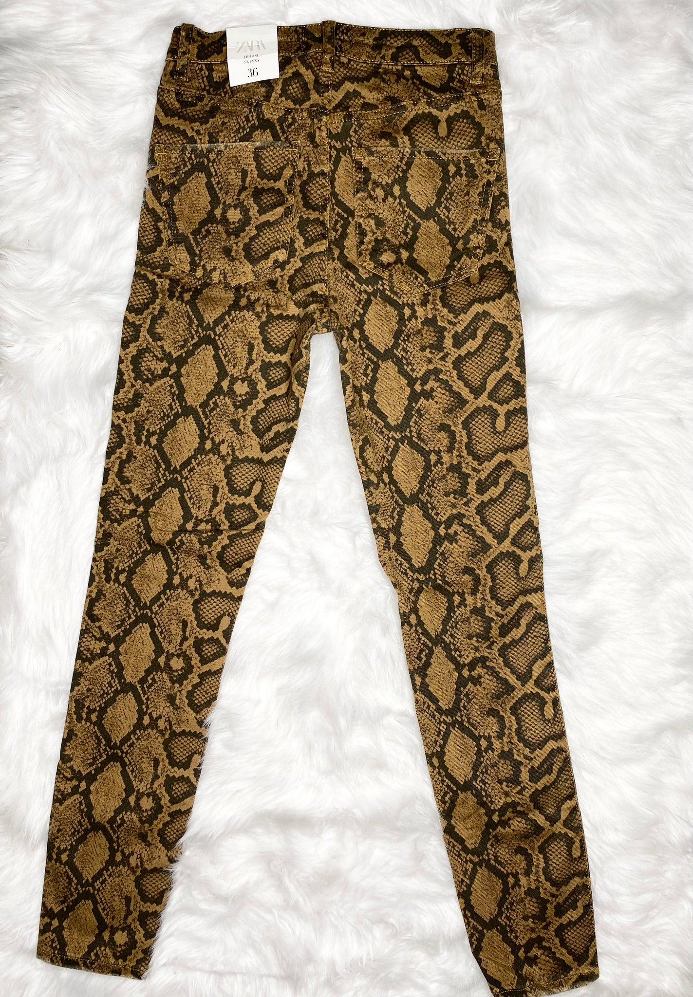 Zara Leopard Print Jeans (US4) – The HOT Exchange