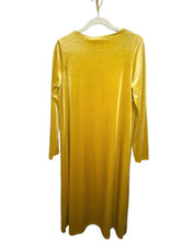 Load image into Gallery viewer, Mustard Velvet Longline Kimono (US6)
