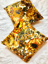 Load image into Gallery viewer, Vintage Floral Decorative Pillows
