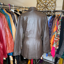 Load image into Gallery viewer, Mitsu Dark Brown Vintage Leather Coat
