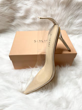 Load image into Gallery viewer, Nude &amp; Clear Pointy Toe Heels (US10)
