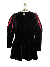 Load image into Gallery viewer, Laura Ashley Vintage Velvet Party Dress (US10)
