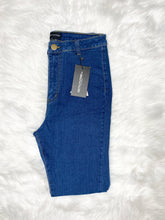 Load image into Gallery viewer, High Waisted Skinny Jeans (US4)
