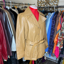 Load image into Gallery viewer, SIROCCO Vintage Mustard Leather Jacket (14)
