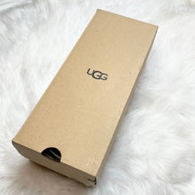 Load image into Gallery viewer, UGG Pearle Slippers (US7)
