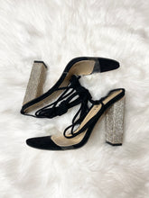 Load image into Gallery viewer, Diamanté Heels (US9)
