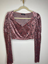 Load image into Gallery viewer, Mauve, Printed Crop Top (XS)
